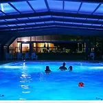 Les Milandes 22 Hébergement de vacances *